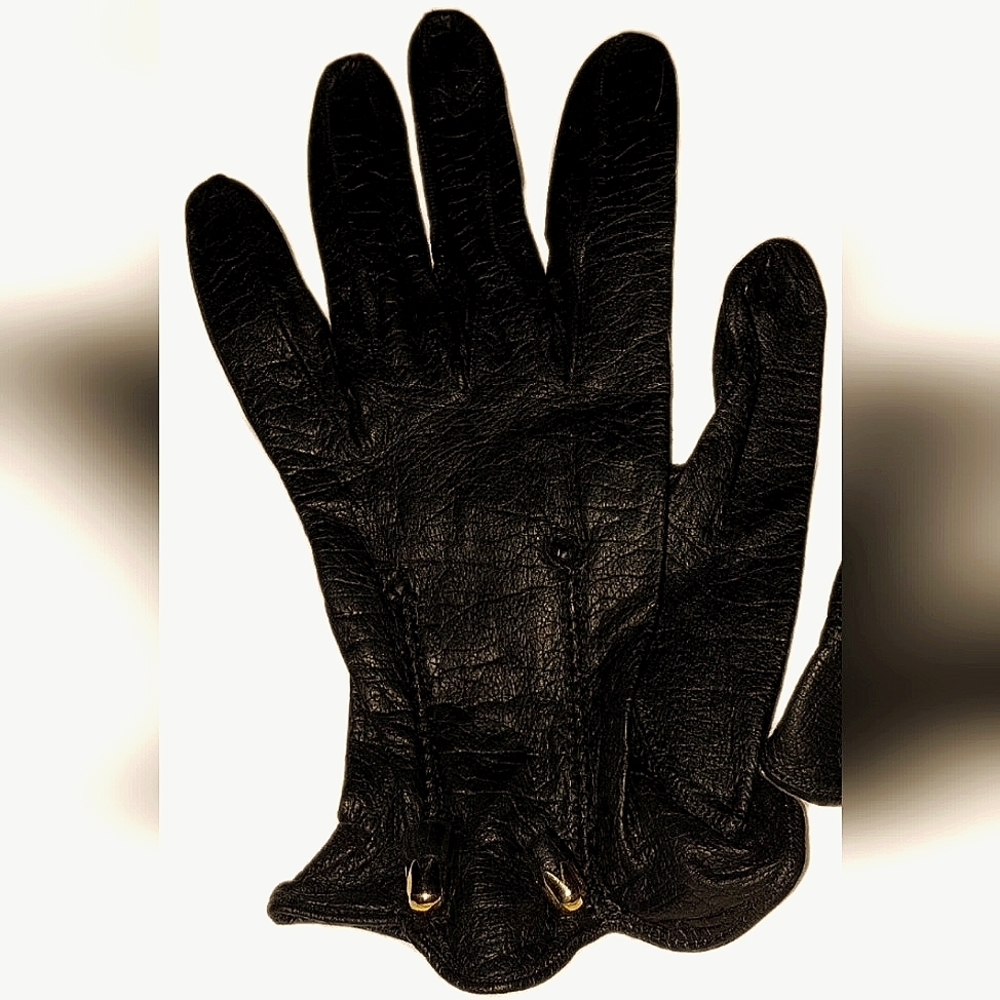 Lambskin Leather Driving Gloves with Brass Charms & Sleek Fitted Style, XS